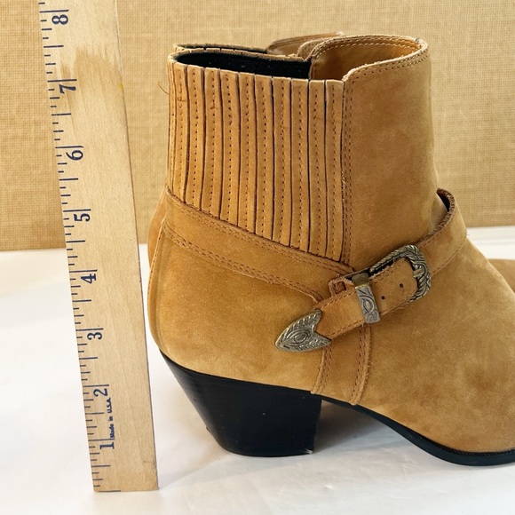 Dingo Western Ankle Boot Pull On Bootie Brown Suede Buckle Strap size 8 M - Picture 8 of 13
